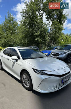 Седан Toyota Camry 2024 в Києві