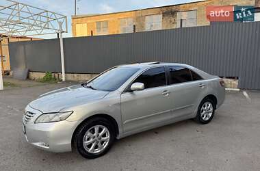 Седан Toyota Camry 2007 в Киеве