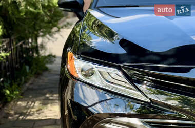Седан Toyota Camry 2017 в 