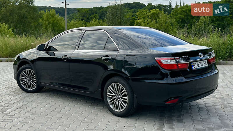 Седан Toyota Camry 2014 в Полтаве
