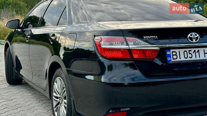 Седан Toyota Camry 2014 в Полтаве