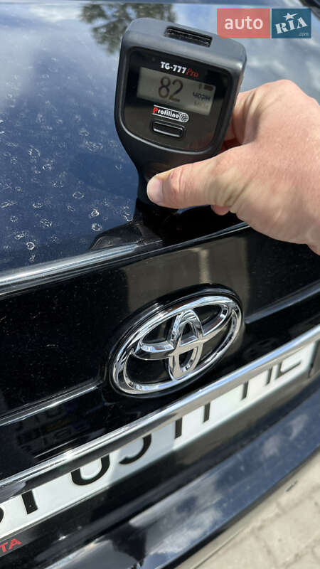 Седан Toyota Camry 2014 в Полтаве