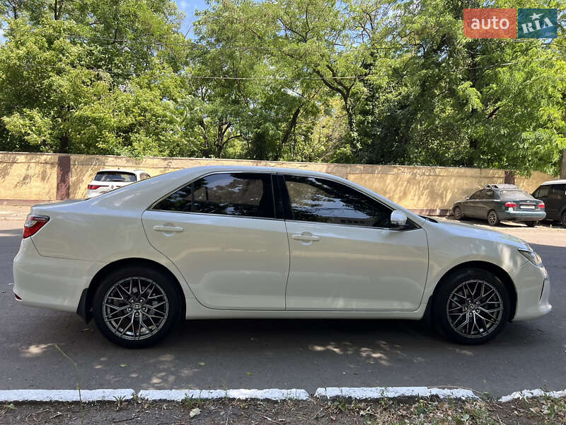 Седан Toyota Camry 2016 в Одесі