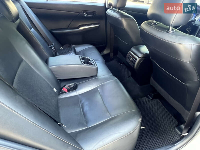 Седан Toyota Camry 2016 в Одесі