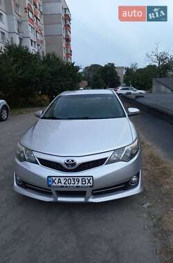 Седан Toyota Camry 2013 в Черкассах