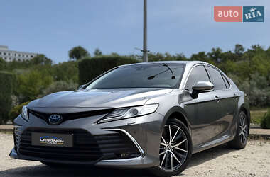 Седан Toyota Camry 2021 в Днепре
