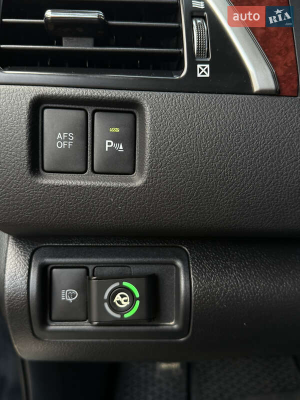 Седан Toyota Camry 2012 в Киеве