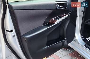 Седан Toyota Camry 2017 в 