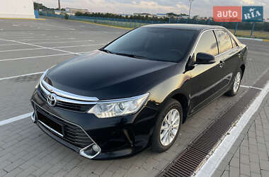Седан Toyota Camry 2015 в Одессе