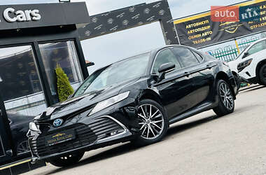 Седан Toyota Camry 2023 в Харькове
