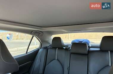 Седан Toyota Camry 2018 в 