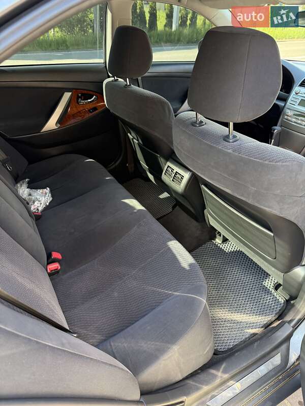 Седан Toyota Camry 2010 в Косове