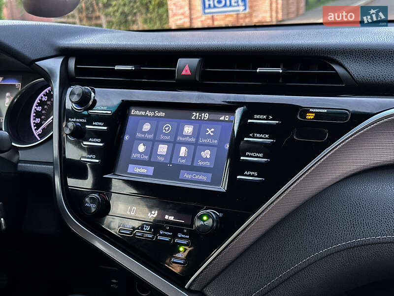 Седан Toyota Camry 2018 в Ужгороді фото 13 Седан Toyota Camry 2018 в Ужгороді