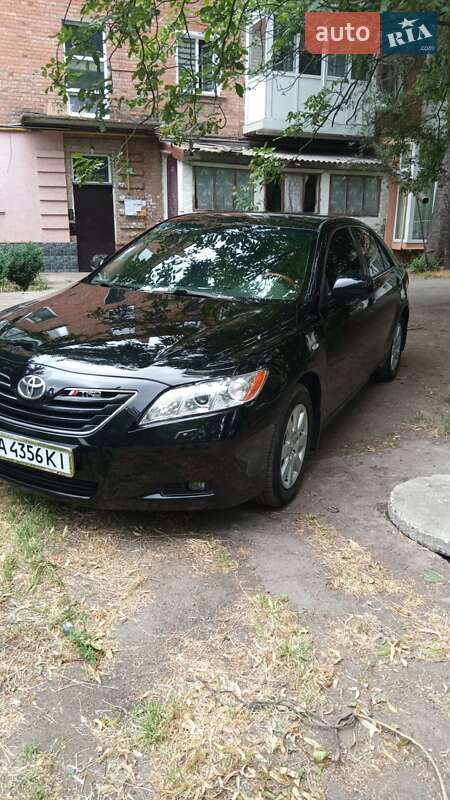Седан Toyota Camry 2007 в Умани
