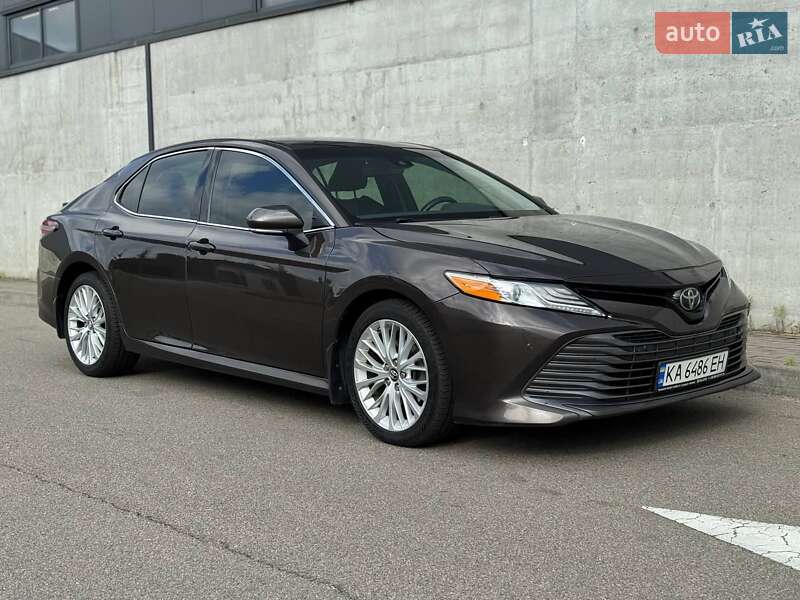 Toyota Camry 2017