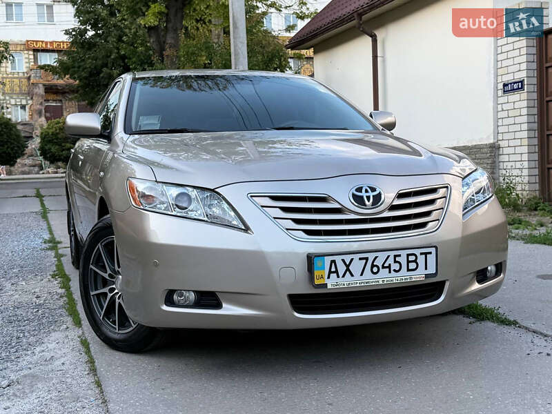 Toyota Camry 2008