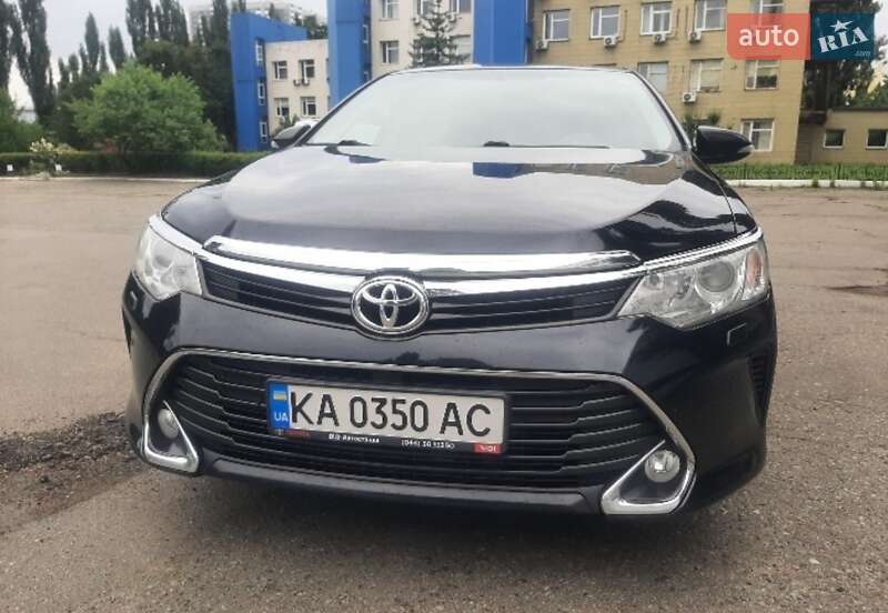 Toyota Camry 2017