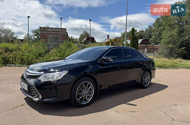 Седан Toyota Camry 2015 в Киеве