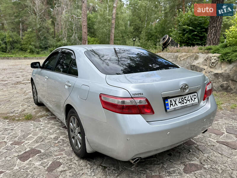 Седан Toyota Camry 2006 в Харькове
