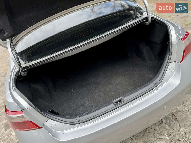 Седан Toyota Camry 2006 в Харькове