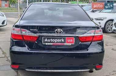 Седан Toyota Camry 2017 в 