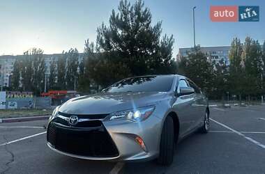 Седан Toyota Camry 2016 в Николаеве