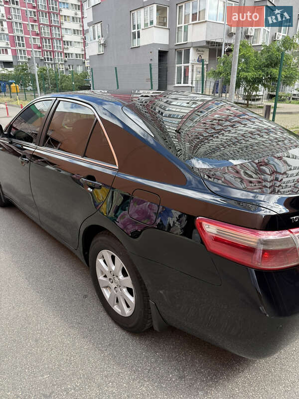 Седан Toyota Camry 2008 в Києві