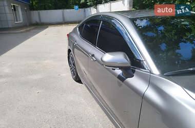 Седан Toyota Camry 2024 в 