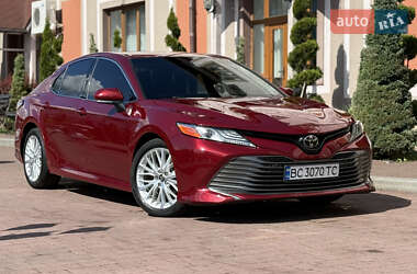Седан Toyota Camry 2018 в Стрию