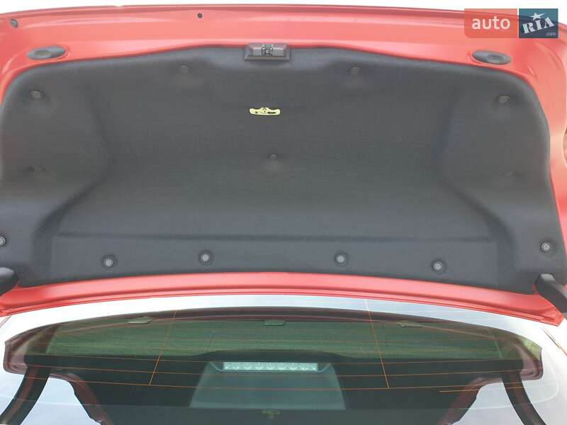 Седан Toyota Camry 2019 в Киеве