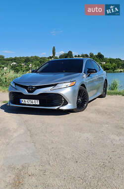 Седан Toyota Camry 2018 в Кагарлику