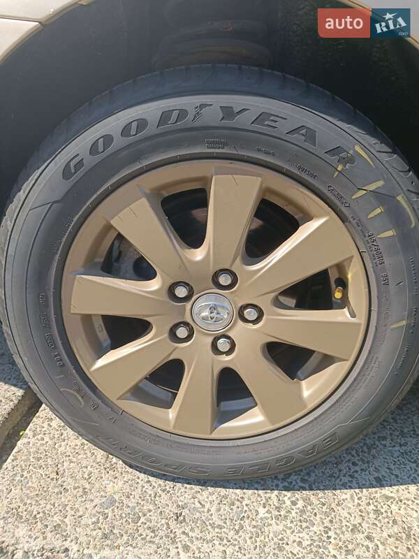 Седан Toyota Camry 2007 в Броварах