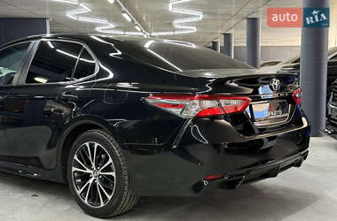 Седан Toyota Camry 2018 в 