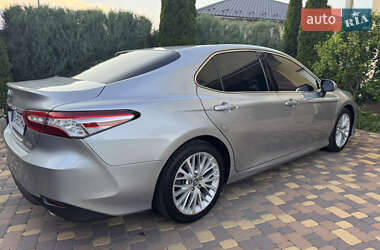 Седан Toyota Camry 2018 в 