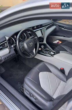Седан Toyota Camry 2018 в 