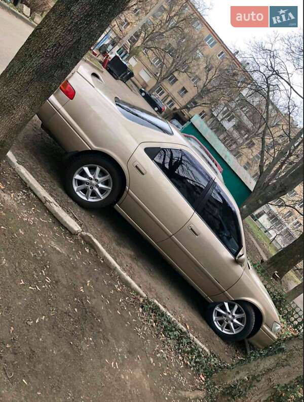 Седан Toyota Camry 1999 в Затишші