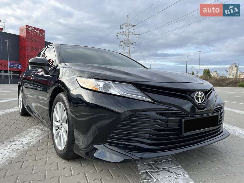 Седан Toyota Camry 2017 в Киеве фото 9 Седан Toyota Camry 2017 в Киеве
