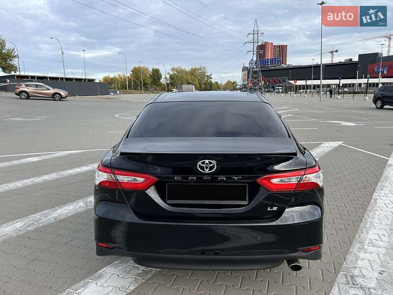 Седан Toyota Camry 2017 в Киеве фото 14 Седан Toyota Camry 2017 в Киеве