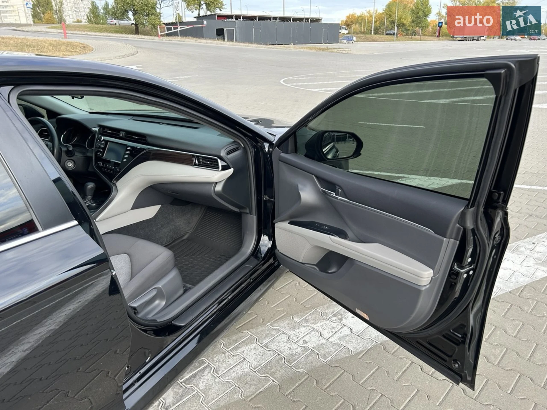 2017 Toyota Camry - мініатюра 25