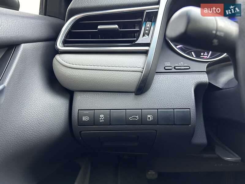 Седан Toyota Camry 2017 в Киеве фото 59 Седан Toyota Camry 2017 в Киеве