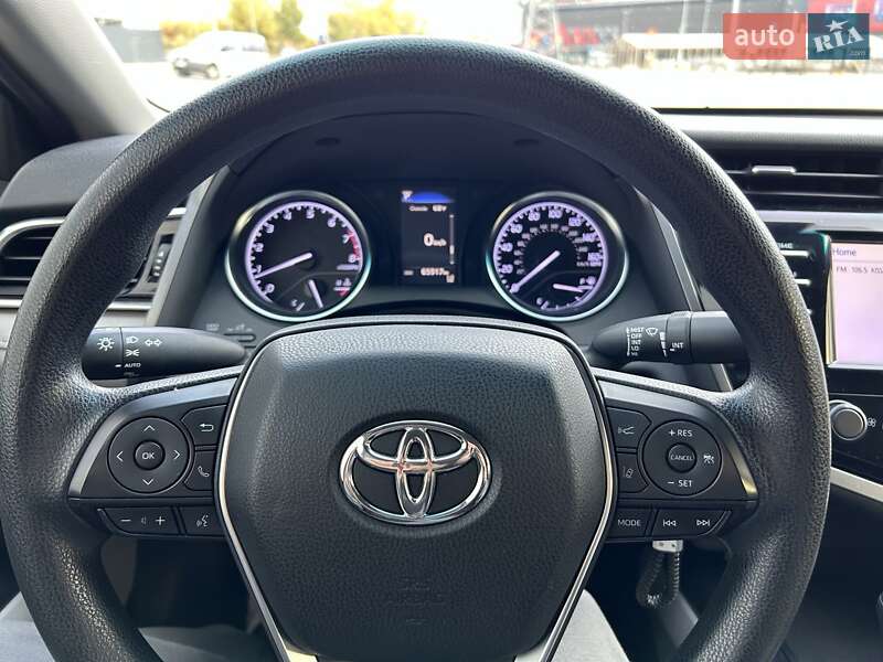 Седан Toyota Camry 2017 в Киеве фото 54 Седан Toyota Camry 2017 в Киеве
