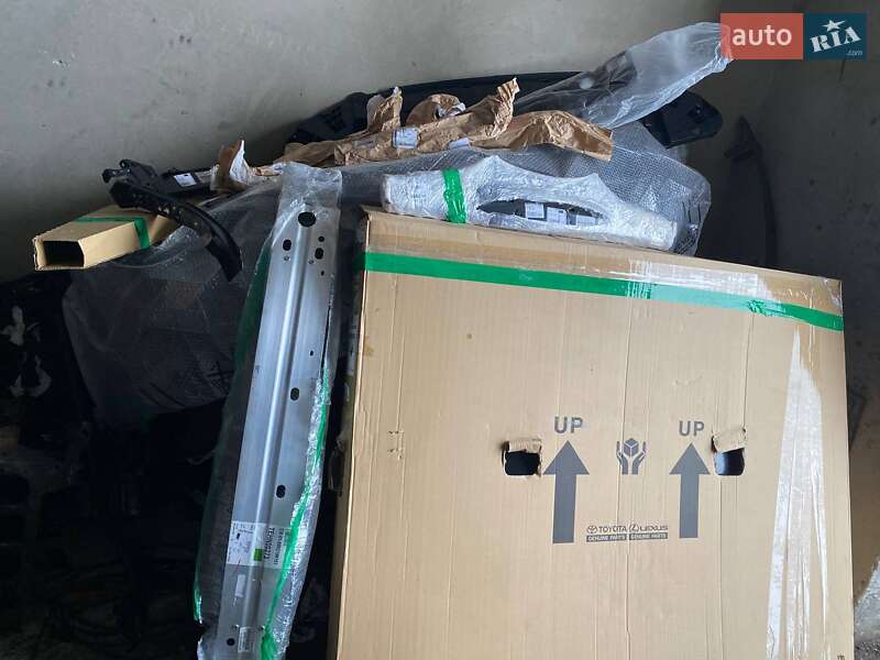 Седан Toyota Camry 2020 в Львові