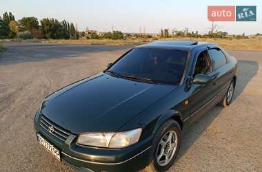 Седан Toyota Camry 1998 в Білгороді-Дністровському