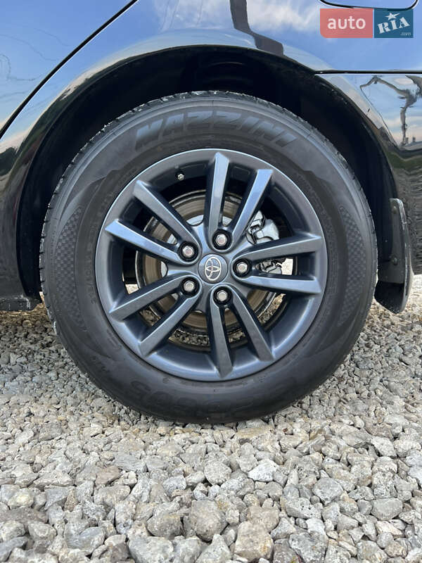 Седан Toyota Camry 2003 в Тернополі