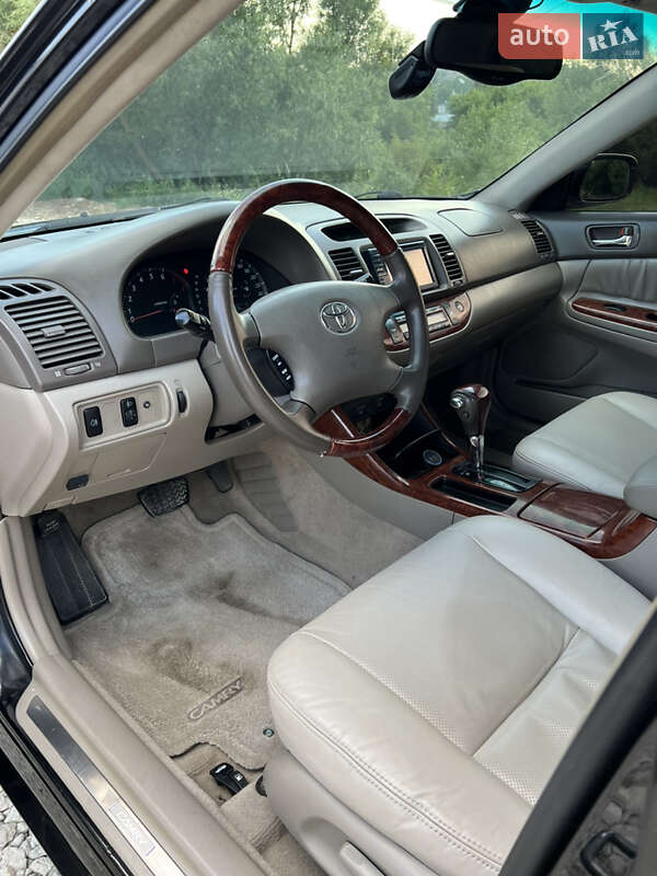 Седан Toyota Camry 2003 в Тернополі