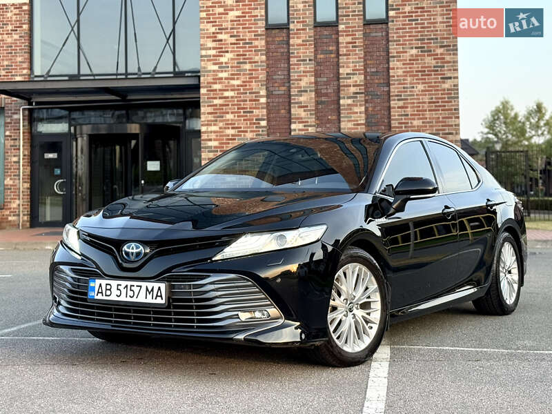 Toyota Camry 2019