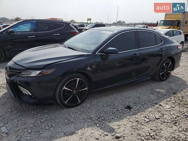 Toyota Camry 2019