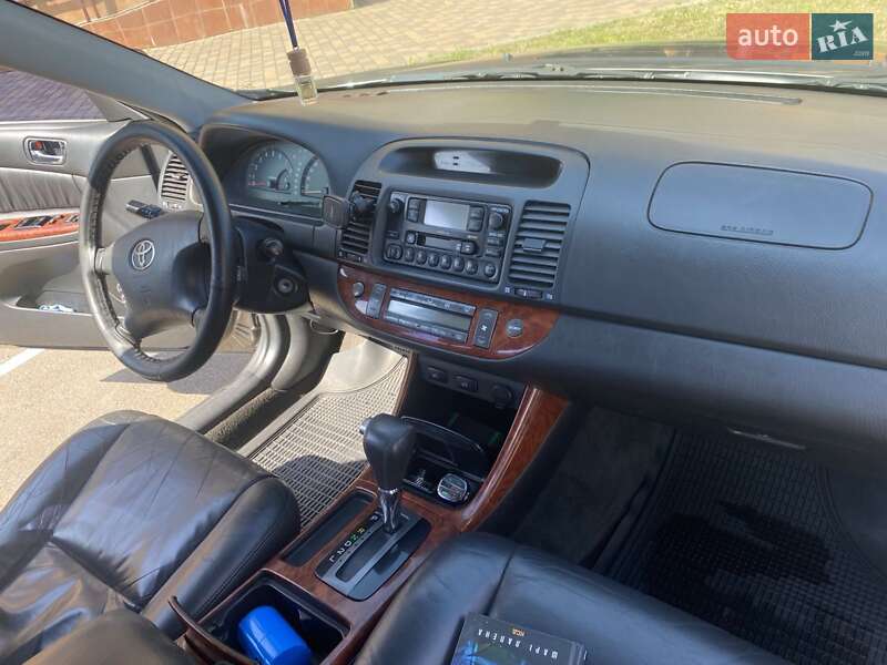 Седан Toyota Camry 2003 в Києві