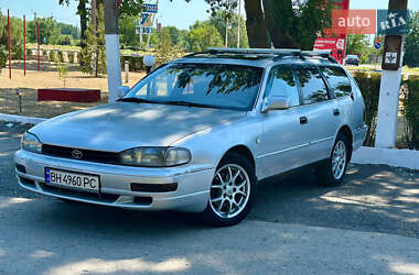 Универсал Toyota Camry 1992 в Одессе