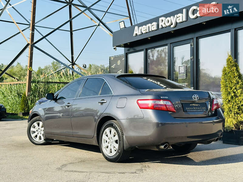 Седан Toyota Camry 2008 в Харькове
